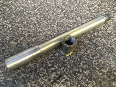 Husillo rueda delantera Ducati 900SS 750SS carburado + tuerca porta horquilla 91-98 Foto 1 de 4