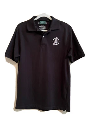 HOMBRE PEQUEÑO Marvel Avengers Polo Negro Bordado Logo "A" en el Pecho Foto 1 de 4