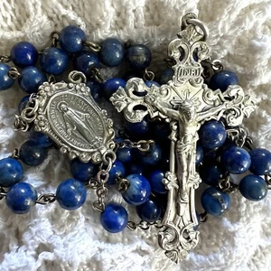 Rosario a fustelle e grappolo in argento sterling con pietre di lapislazzuli da 6 mm - Foto 1 di 12