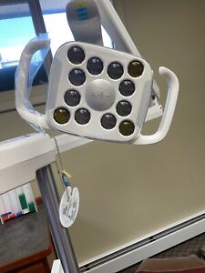 Adec 500 LED dental light with cure safe mode/Post mount.