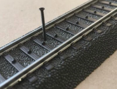 Schottergleis Screws, Long Gleisschraube for Märklin C-Tracks - Image 1 of 3