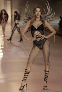 VICTORIA'S SECRET VERY SEXY Rose Lace Strappy Teddy Black XL NEW X Large - Picture 1 of 4