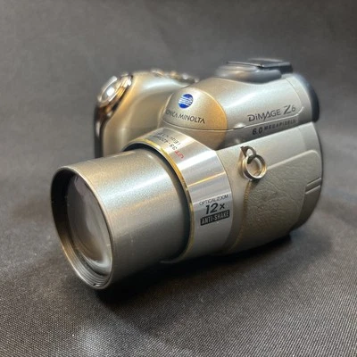 KONICA MINOLTA DiMAGE Z6 - 6mp 12x ZOOM - WORKING - Image 1 of 4