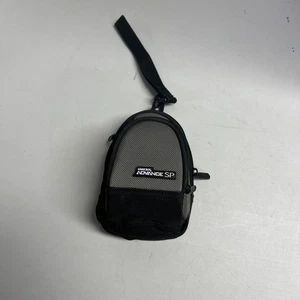 Nintendo Game Boy Advance 2 Taschen Schwarz/Grau Reise Tragetasche Gürteltasche.  B21 - Bild 1 von 8