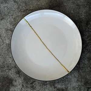 Japan's modern Kintsugi pottery Japanese white porcelain dish - Picture 1 of 11
