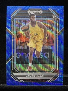 Selecciones del draft Panini Prizm 2023-24 Blue Wave James Nnaji novato/249 - Imagen 1 de 2
