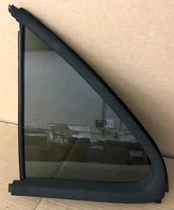 2007 kia sorento rear door vent window glass ( driver ) 2003-2009 - Picture 1 of 4
