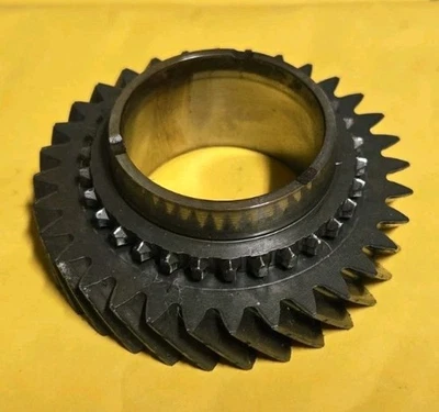 Honda 23581-P16-S40 Gear, Mainshaft Fifth 1992-2001 Honda 23581P16S40 - Image 1 of 4