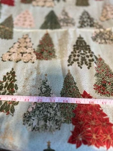 Robert Kauffman Holiday Flourish Snow Flower Fabric 1 Yard - Picture 1 of 1