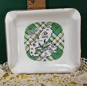 Ashtray, Vintage Lord Nelson Pottery, Cape Breton Canada - Picture 1 of 6