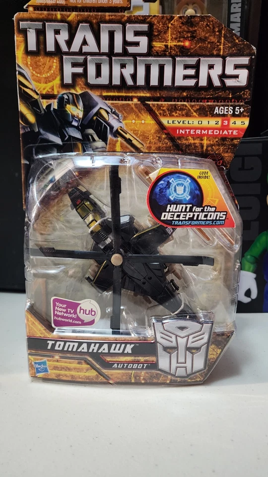 Figura de acción Hasbro Transformers: Hunt For The Decepticons - Tomahawk Foto 1 de 4