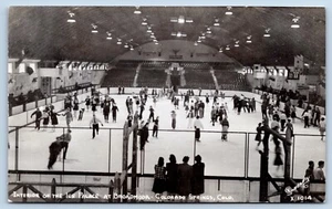 RPPC Colorado Springs Broadmoor Ice Palace escena de patinaje años 40 - Imagen 1 de 2