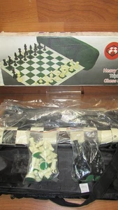 Wholesale Chess Heavy Tournament Triple Weighted Chess Pieces set Board & Bag - Picture 1 of 6