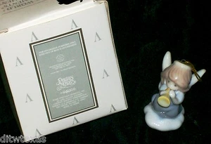 Precious Moments Ornament Yr.1996 Joy To The World Bugling Angel W/Packaging - Picture 1 of 6