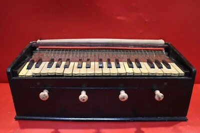 Teclado órgano vintage Harmonium bombeado a mano U1798 221117 Foto 1 de 4