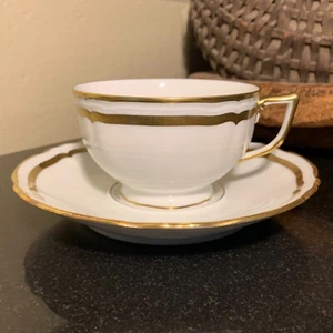 Raynaud Ceralene Marie Antoinette Gold 2 3/8" Tasse & Untertasse mit Fuß - makellos - Bild 1 von 10