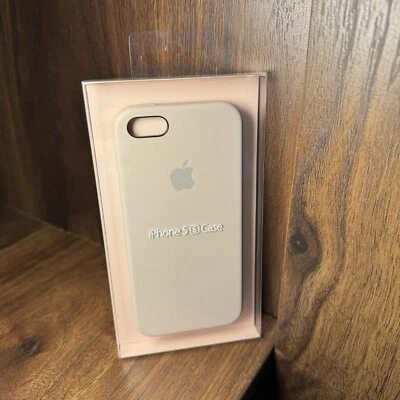 Apple Genuine Authentic Beige iPhone 5S Leather Case MF042ZM/A - Image 1 of 4