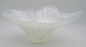 Kunstglas mundgeblasen 12 Zoll Schale weiß und klar, signiert Zaunkönig Helwig - Bild 1 von 5