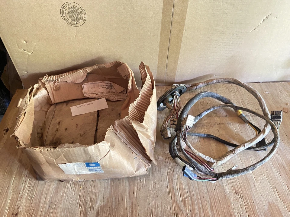 Arnés de cableado de alimentación del motor Ford con ojal cortafuegos -- Lincoln Continental 1966 Foto 1 de 4