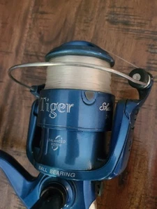 Shakespeare Tiger Spin Cast Reel TSP50C, All Blue, Working - Picture 1 of 7