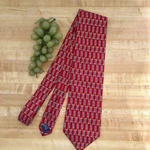 #1167 MEN'S ROUNDTREE AND YORKE RED SILK NECKTIE 58 X 3.75 - Picture 1 of 5