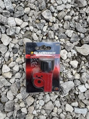 Gearwrench 2107D - Mini Tubing Cutter 1/8" - 5/8" - Image 1 of 2