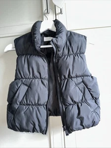 H&M Black Gilet Age 8/10 Years. VGC - Picture 1 of 6
