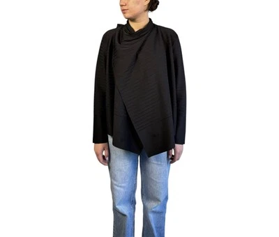 Cárdigan abierto para mujer Issey Miyake manga larga con volantes camisa negra talla 2 Foto 1 de 4