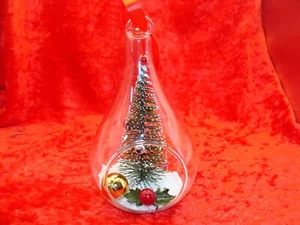 "Adorno de vidrio lágrima ~ con nieve y árbol ~ 5,5"" ~ muy buen estado ~" - Imagen 1 de 4