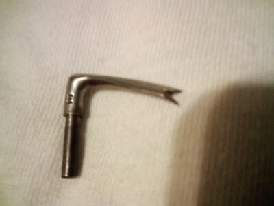 Blindstitch Looper #39560A for Union Special 39500 Overlock Sewing Machines - Image 1 of 3