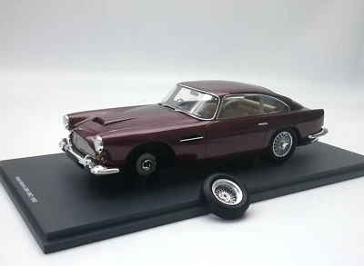 Aston Martin DB4 MK2 1960 en escala 1:18 Schuco 450065000 Foto 1 de 4