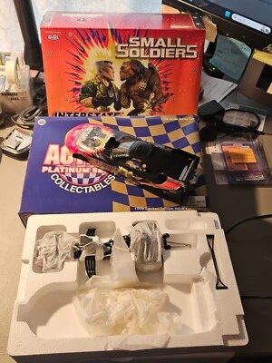 ACTION 1:24 1998 CRUZ PEDREGON FIREBIRD FUNNY CAR SMALL SOLDIERS 1/7500 NIB - Image 1 of 4