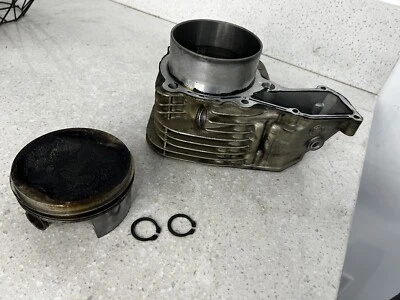 94-02 BMW R1100GS R1100RS R1100RT R1100R Cilindro izquierdo y pistón sin problema Foto 1 de 4