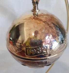 Wallace Silversmiths Silver Plated Sleigh Bell Ornament 1982 Annual Christmas - Picture 1 of 12