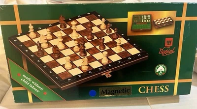 Juego de Ajedrez Wegiel Magnético Madera 10.5" Reyes 2" Fieltro Base Plegable Turístico Azul Foto 1 de 4