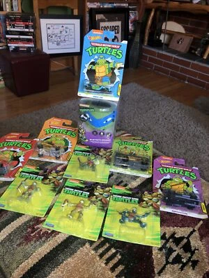 New Nickelodeon Teenage Ninja Turtle Speaker 5 HOTWHEELS + 4 Figures Free Ship!! - Image 1 of 4