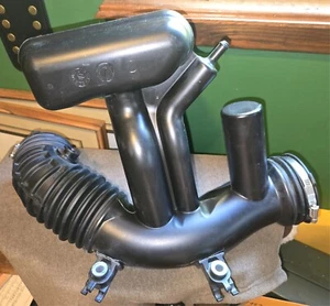 Genuine Mopar Clean Air Hose 4627065ad - Picture 1 of 2