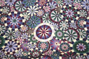 KIMONO COLLECTION PINWHEEL ASIAN DESIGN FROM HOFFMAN -100% COTTON FABRIC - Picture 1 of 3