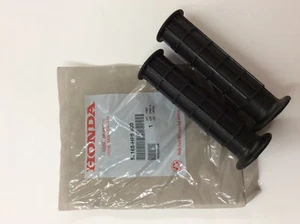 Empuñaduras de barra de mango genuino de fábrica Honda Oem manillar TRX450 FOREMAN S TODO TERRENO - Imagen 1 de 1