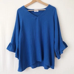 Cali & Co Top Blouse Size Large Blue Crinkle Cotton Flutter 3/4 Sleeve Resort - Foto 1 di 10