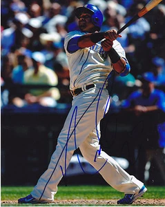 NELSON CRUZ SEATTLE MARINERS ACTION SIGNED 8x10 - Picture 1 of 1