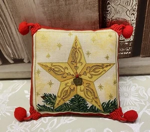 Nadelkissen Nähzubehör Stickerei Handarbeit Weihnachten Gold Stern Stoff Geschenk - Bild 1 von 4