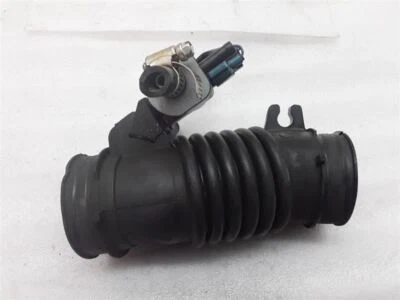 Tubo conducto limpiador de admisión de aire Toyota Yaris Z-53P 2007 Foto 1 de 4