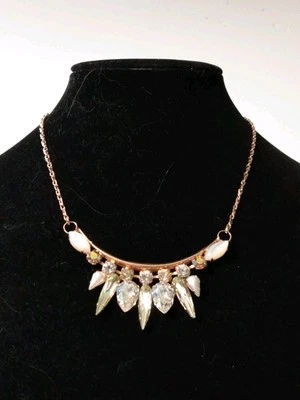 Collar de perlas y cristal transparente Mariana Swarovski ajustable de diseñador Foto 1 de 4