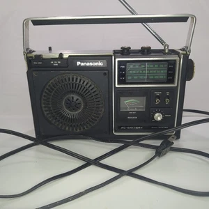 Radio portatile vintage Panasonic RF-1080 AM/FM/PPS anni 80 testata tecnica - Foto 1 di 6