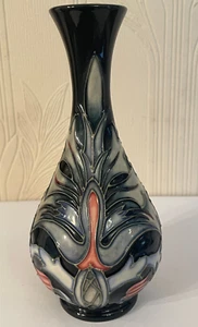 Jarrón Moorcroft diseño cabeza de serpiente 17 cm por Rachel Bishop línea plateada segundo - Imagen 1 de 14