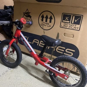Islabike Rothan 12 balance bike - Red - Picture 1 of 5