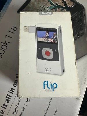 NEW Flip Video U260W 4 GB Camcorder - White - Image 1 of 4