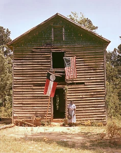 8x10 color photo print: African American woman house flags White Plains GA, 1941 - Picture 1 of 1