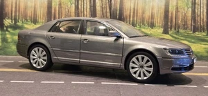 1/18 Kyosho Volkswagen Phaeton Arabesque Silver Diecast Model  - Picture 1 of 18